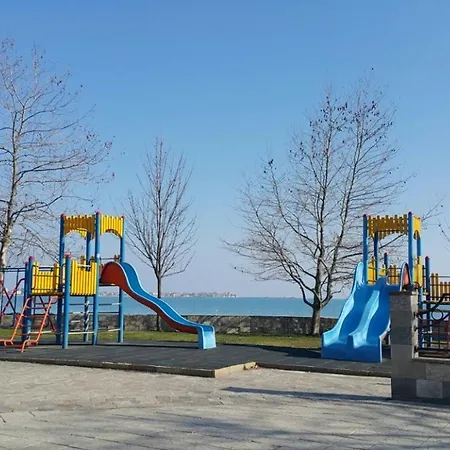 Апартамент В Комплексе С Бассейном Поморие Appartement Pomorie